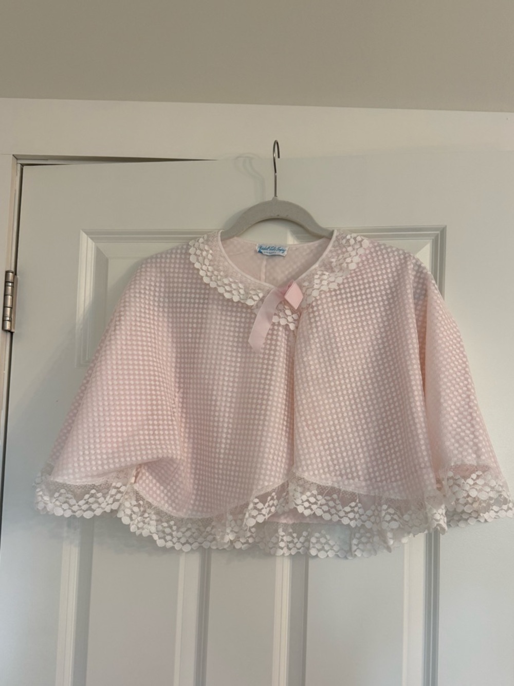 Marshall Field’s GORGEOUS Vintage Bed Jacket/Peignoir Cape.